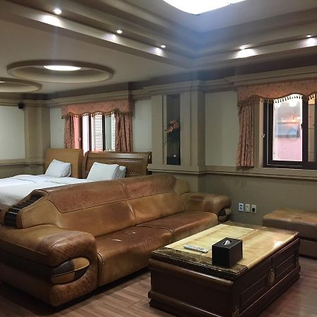 Nobless Hotel Gwangju Metropolitan City Eksteriør billede