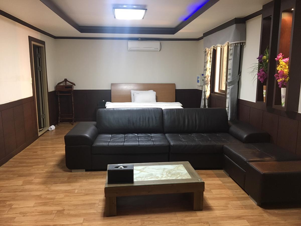 Nobless Hotel Gwangju Metropolitan City Eksteriør billede