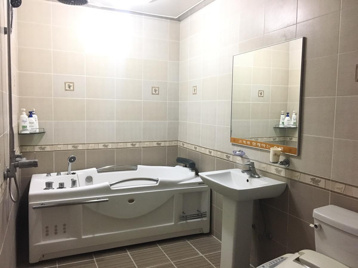 Nobless Hotel Gwangju Metropolitan City Eksteriør billede